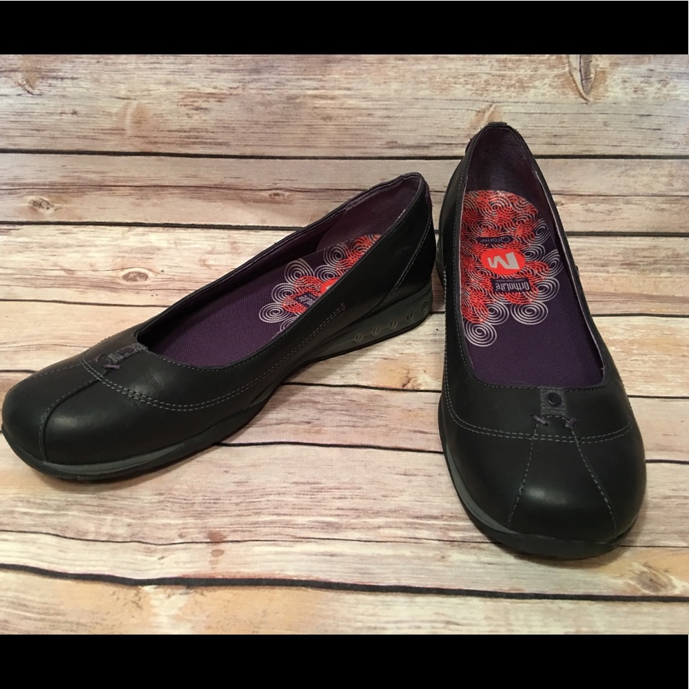 Merrell "Charm" Casual Black Leather Flats Size 8